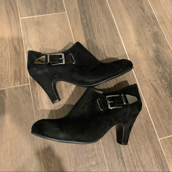 Aerosols Heelrest Ankle Leather Black Boots - Picture 5 of 8